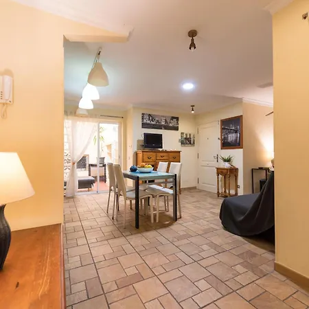 Sg Carlos Family House Apartment *